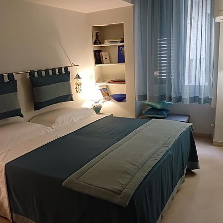 Palazzo Vaaz Appartement Mola di Bari Buitenkant foto