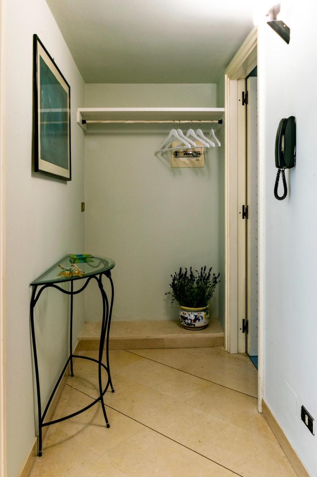 Palazzo Vaaz Appartement Mola di Bari Buitenkant foto