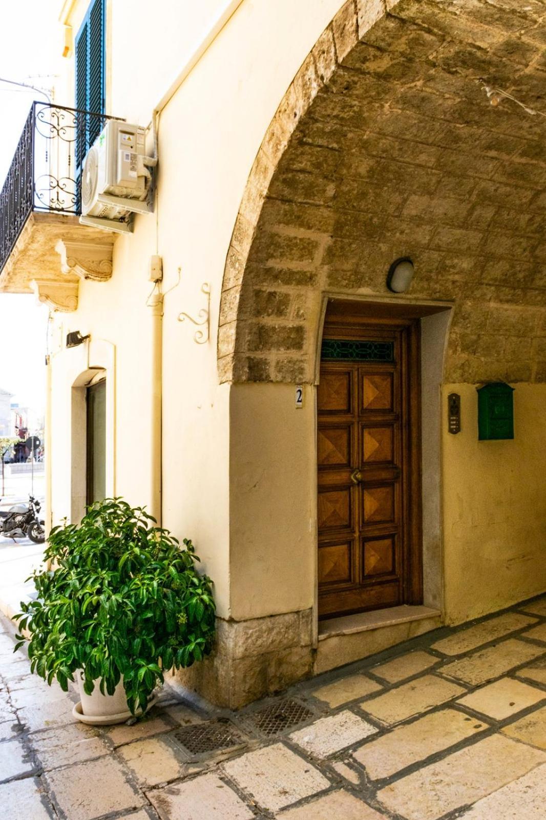 Palazzo Vaaz Appartement Mola di Bari Buitenkant foto
